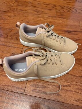 Adidas Women’s Advantage Sneakers – Beige/Tan – Size 8
